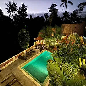 Hanaka Riverside Guest house